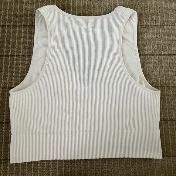 White fitted tank top from garage size S - Picture 3 of 3